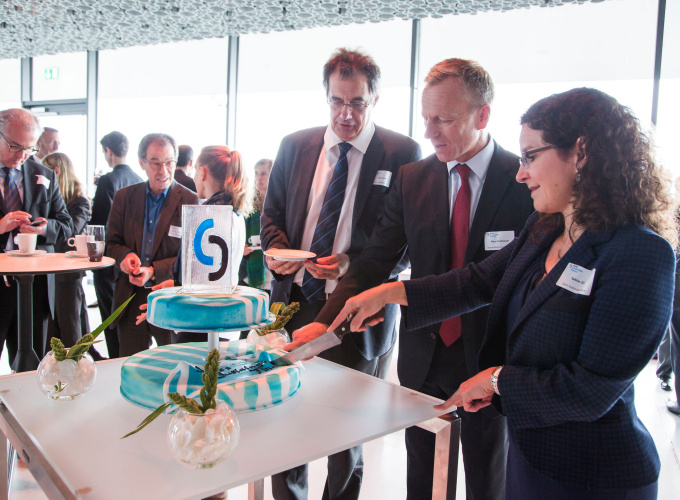 Sabine Döbeli and Klaus Tischhauser celebrate the launch of SSF