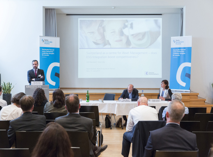 René Nicolodi (ZKB), Angela de Wolff (conser Invest) and Pierin Menzli (Sarasin)